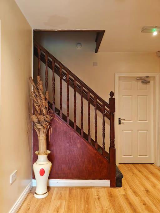 Luxury 5-Bed House Near Nec & Bhx Apartment Solihull Luaran gambar