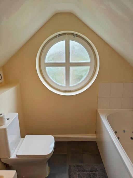 Luxury 5-Bed House Near Nec & Bhx Apartment Solihull Luaran gambar